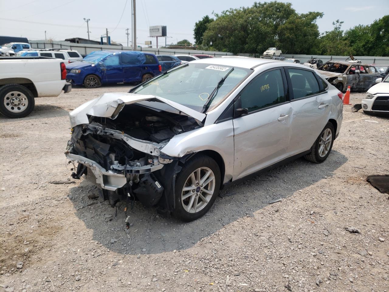 Zdjęcie 15 z aukcji – 2018 FORD FOCUS SE z VIN 1FADP3FE3JL271514