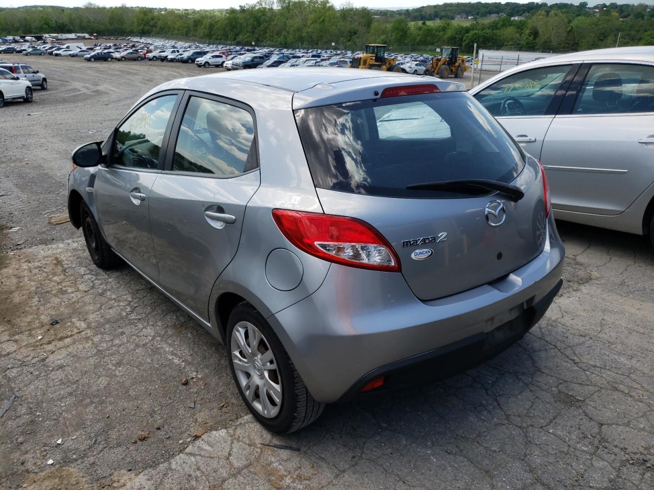 Photo 3 from auction – 2013 MAZDA MAZDA2 with VIN JM1DE1KY1D0168148