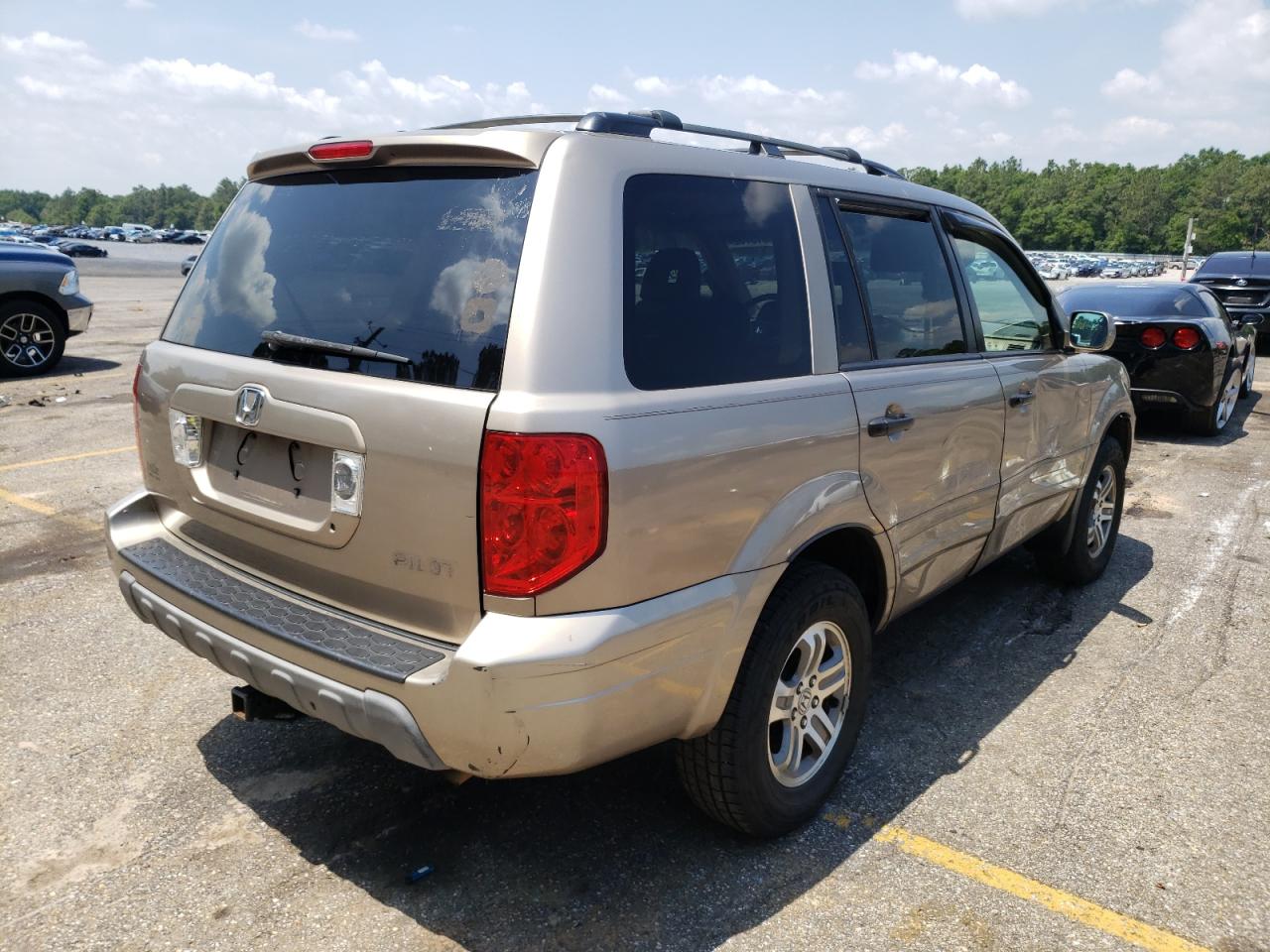 Photo 4 from auction – 2004 HONDA PILOT EXL with VIN 2HKYF18584H571719
