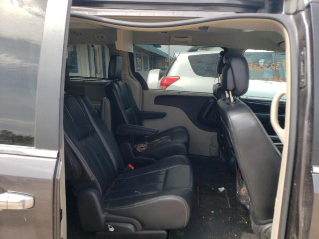 Photo 6 from auction – 2015 CHRYSLER TOWN & COU with VIN 2C4RC1BG3FR662250