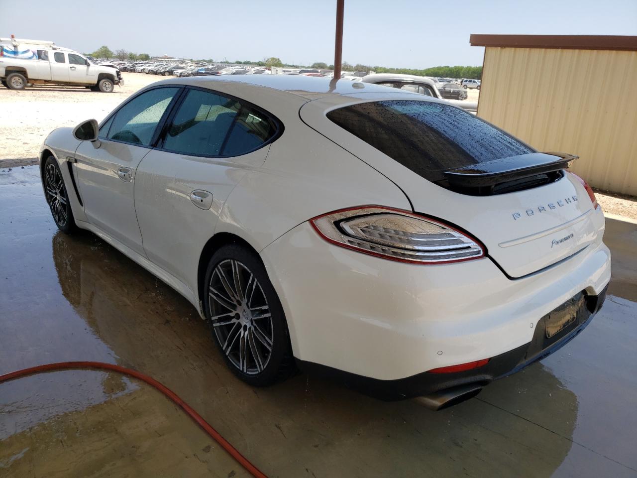 Photo 3 from auction – 2015 PORSCHE PANAMERA 2 with VIN WP0AA2A73FL001028