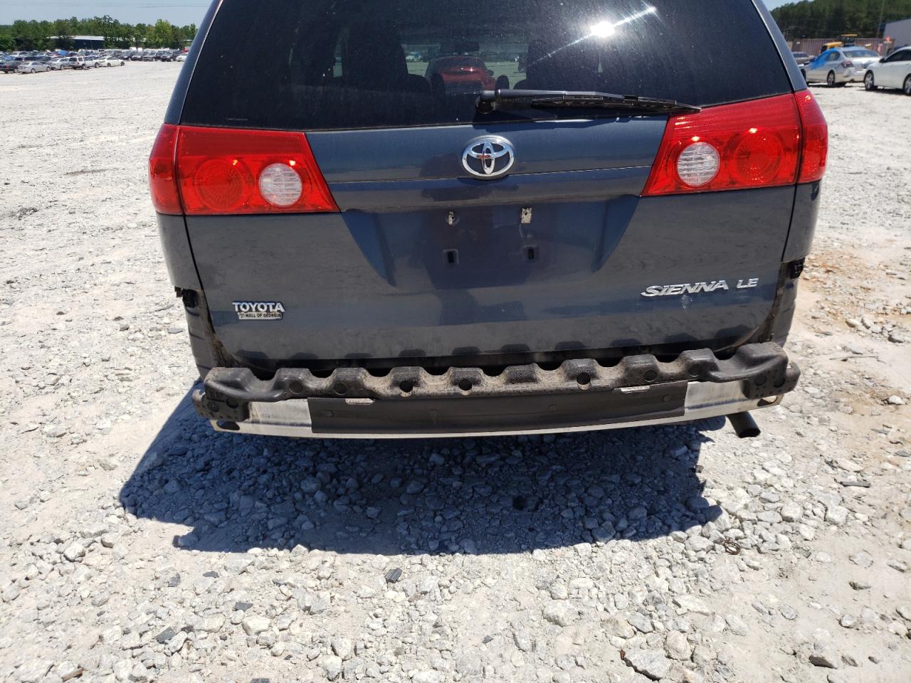 Photo 9 from auction – 2010 TOYOTA SIENNA CE with VIN 5TDKK4CC3AS310321