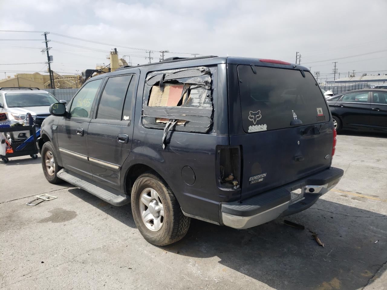 Photo 3 from auction – 2000 FORD EXPEDITION with VIN 1FMRU156XYLC17558