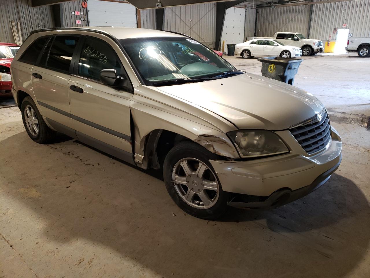 CHRYSLER PACIFICA 2005 with VIN 2C4GF48425R453044 - Photo from auction