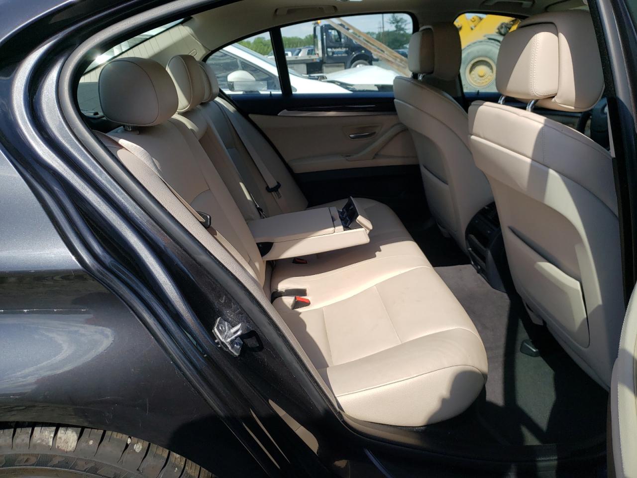 Photo 6 from auction – 2013 BMW 535 XI with VIN WBAFU7C56DDU71063