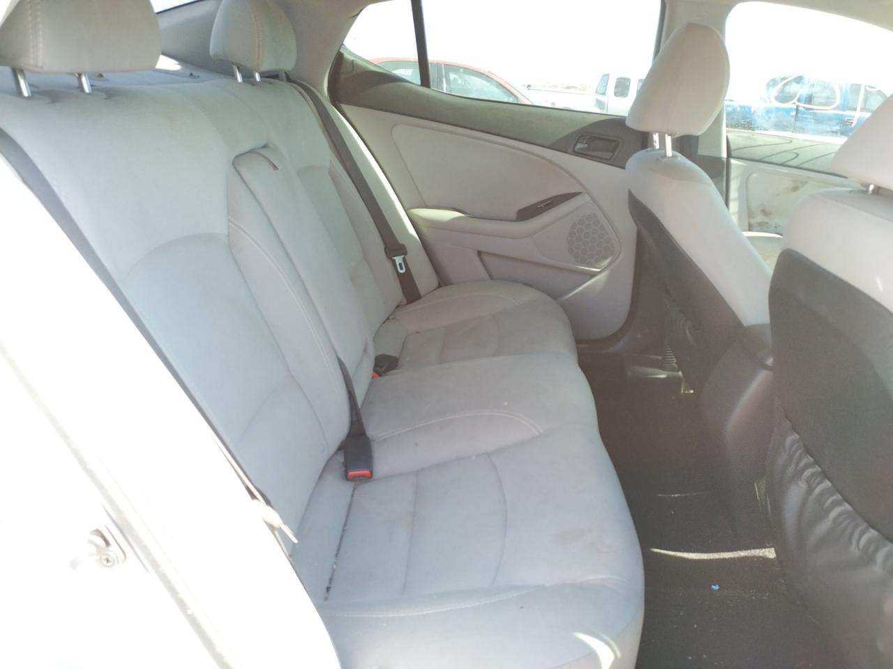 Photo 6 from auction – 2014 KIA OPTIMA LX with VIN 5XXGM4A73EG337810