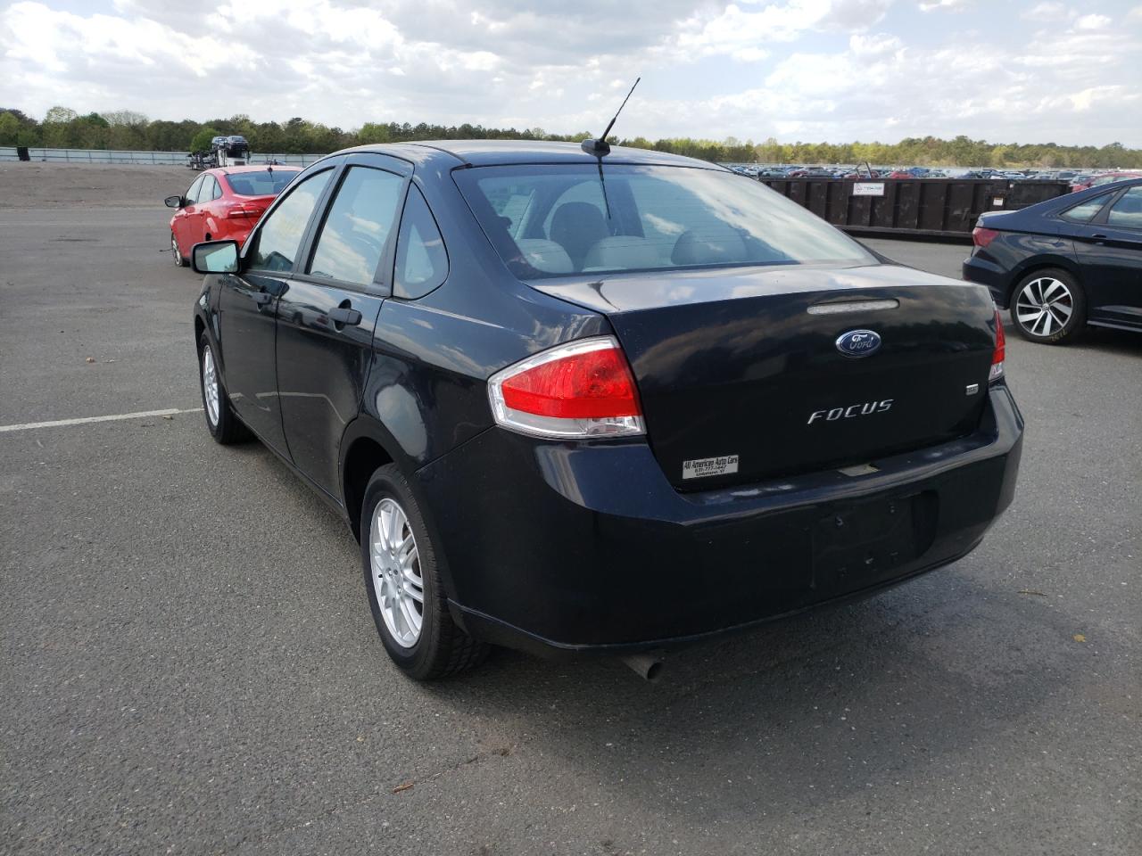 Photo 3 from auction – 2011 FORD FOCUS SE with VIN 1FAHP3FN9BW157115