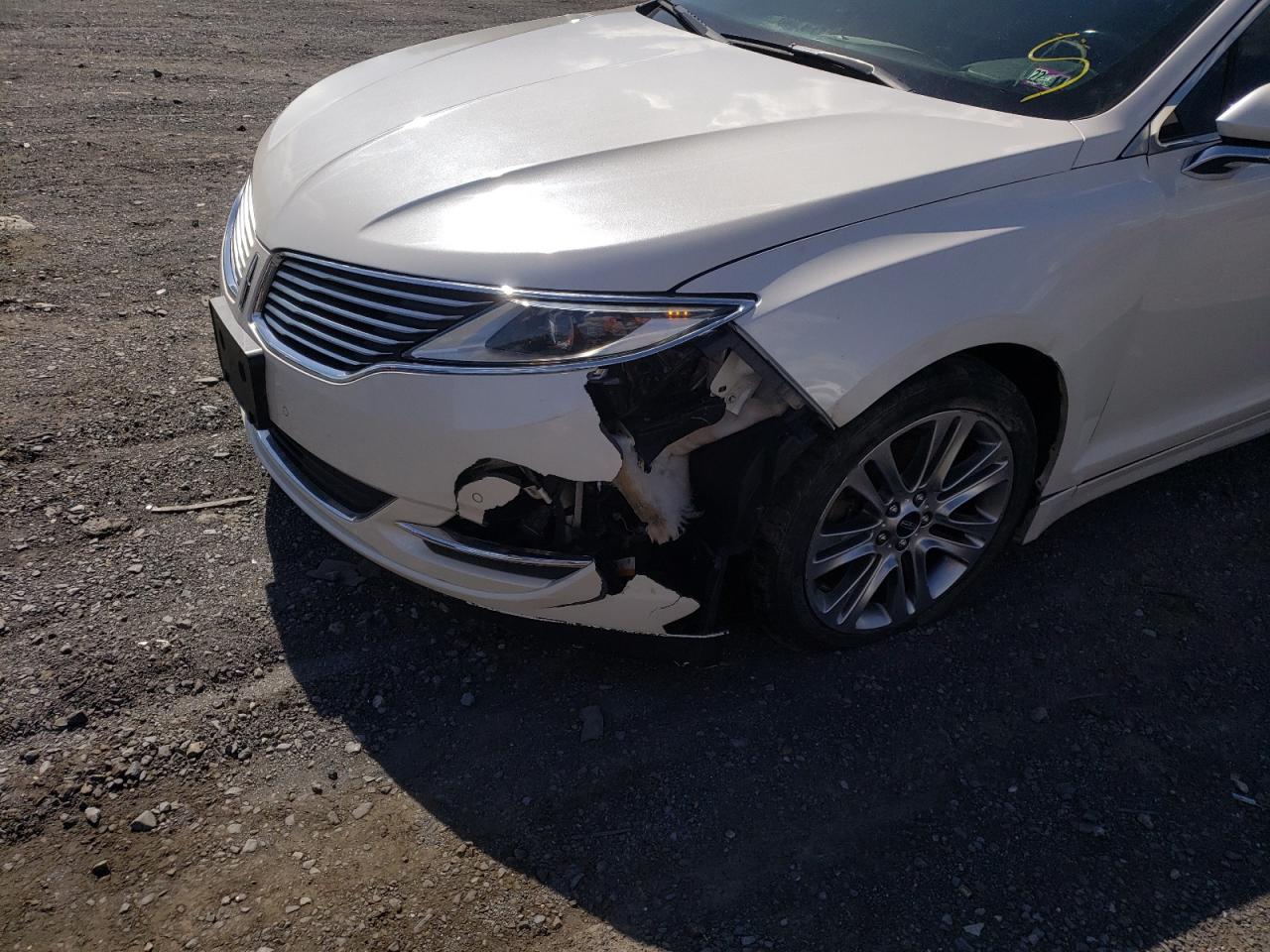 Photo 9 from auction – 2015 LINCOLN MKZ with VIN 3LN6L2J93FR615172