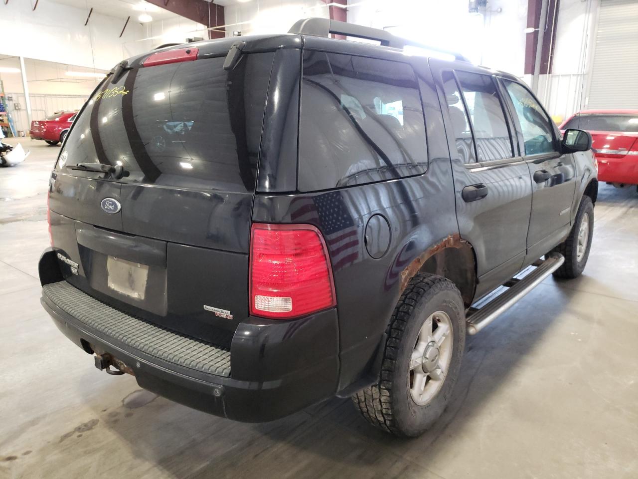 Photo 4 from auction – 2005 FORD EXPLORER X with VIN 1FMDU73K95ZA09631