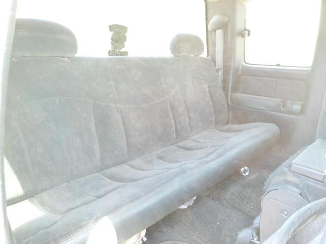 Photo 6 from auction – 2000 CHEVROLET SILVERADO with VIN 1GCEK19T5YE193179