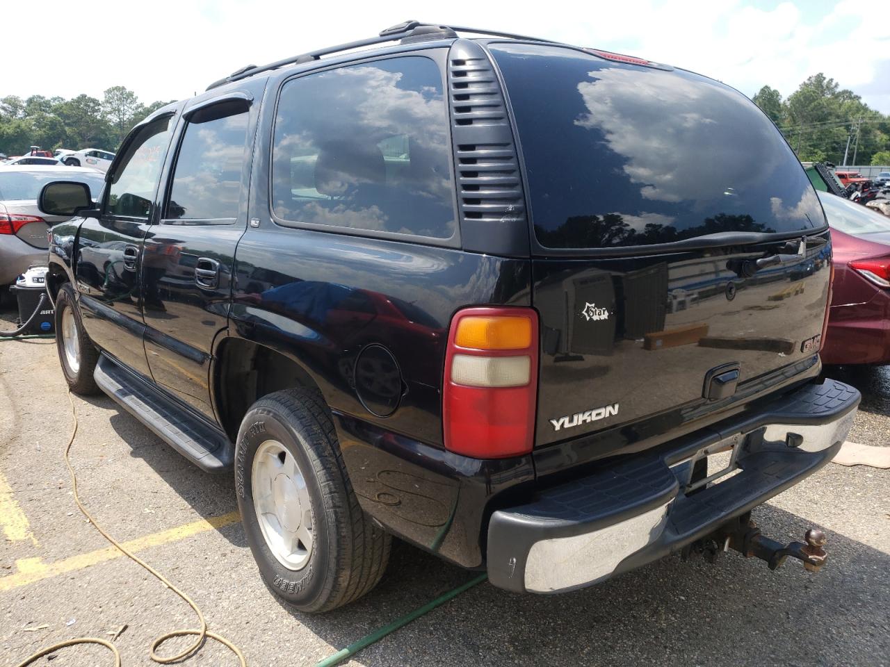 Photo 3 from auction – 2003 GMC YUKON with VIN 1GKEK13Z33R166193