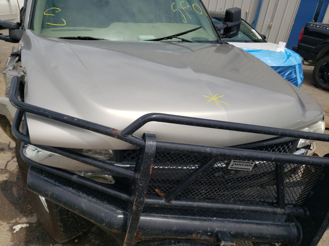 Photo 7 from auction – 2001 CHEVROLET SILVERADO with VIN 1GCHK29U91E288541