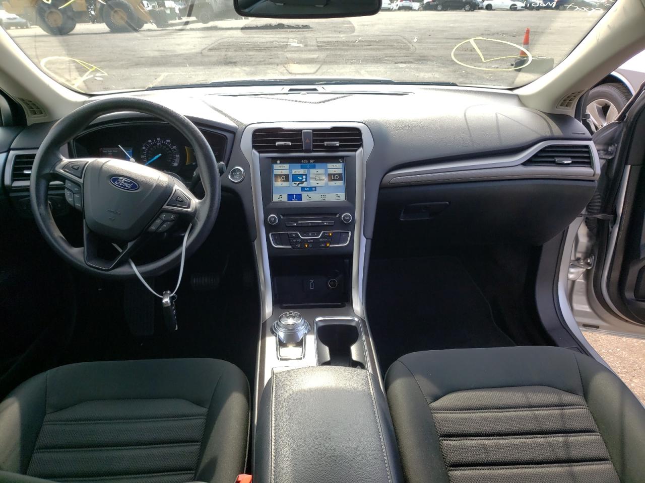 Photo 9 from auction – 2018 FORD FUSION SE with VIN 3FA6P0H76JR270980