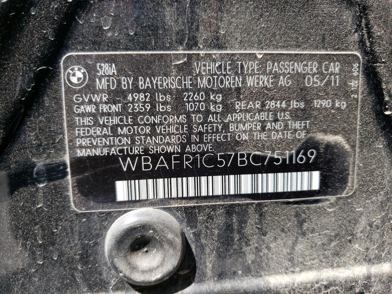 Photo 10 from auction – 2011 BMW 528 I with VIN WBAFR1C57BC751169