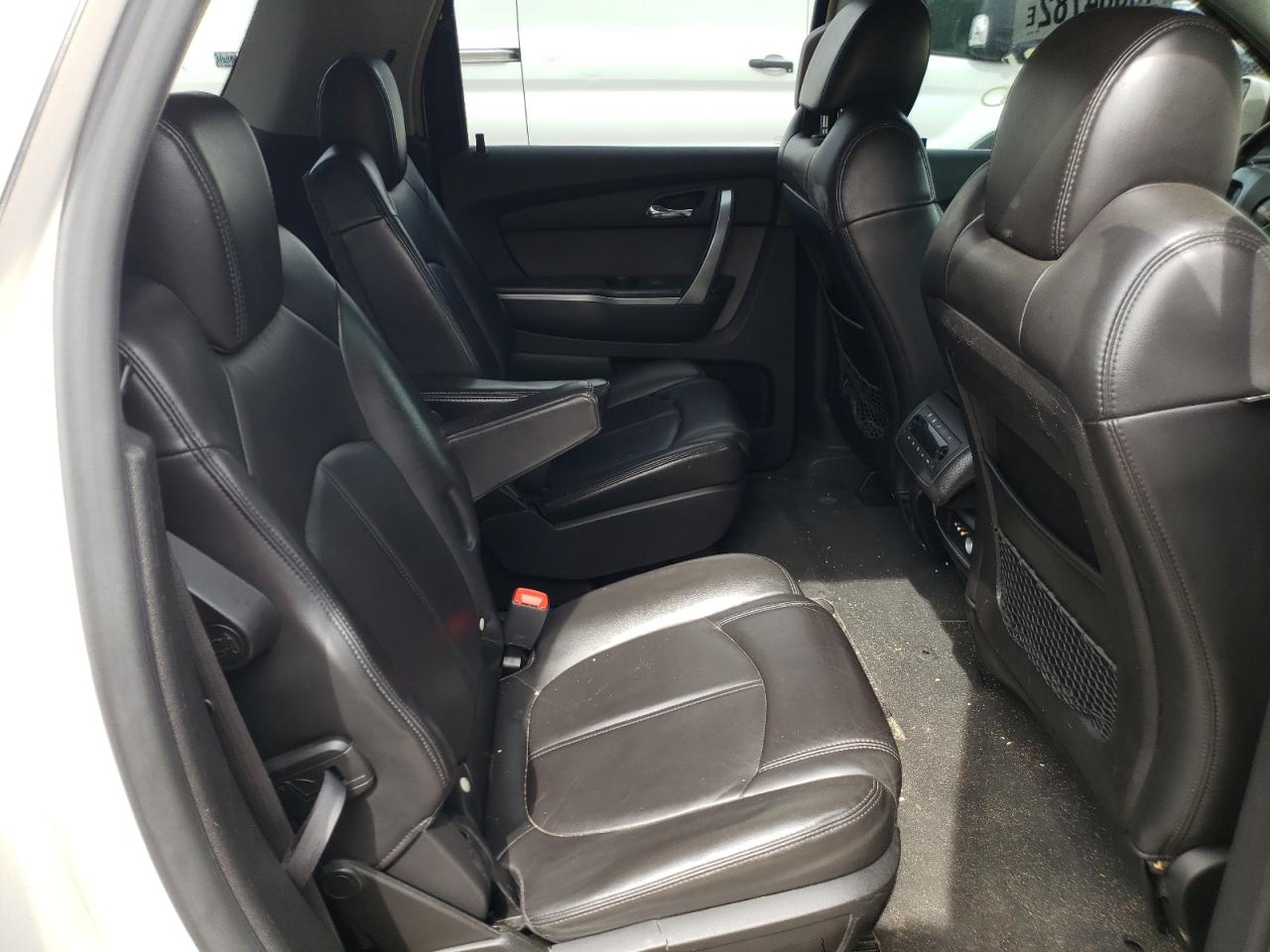 Photo 6 from auction – 2007 GMC ACADIA SLT with VIN 1GKEV33767J146543