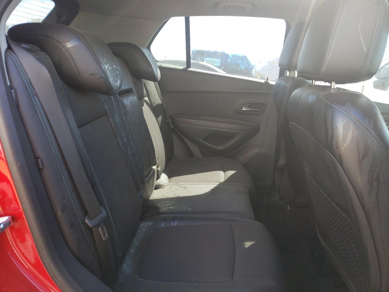 Photo 6 from auction – 2015 CHEVROLET TRAX 1LT with VIN KL7CJRSB5FB225859