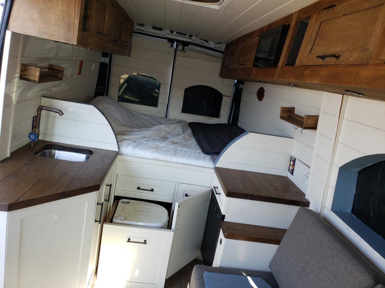 Photo 9 from auction – 2016 RAM PROMASTER with VIN 3C6TRVDG2GE128191