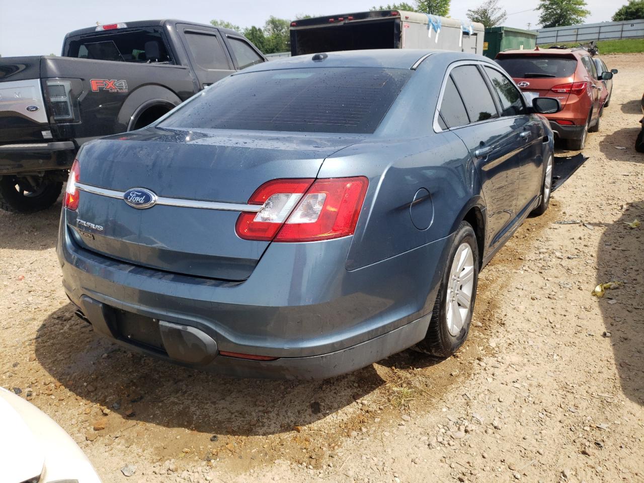 Photo 4 from auction – 2010 FORD TAURUS SE with VIN 1FAHP2DW2AG165815