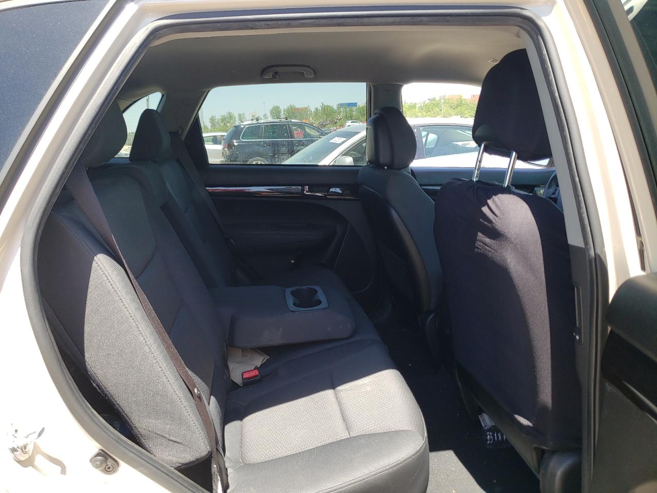 Photo 6 from auction – 2012 KIA SORENTO BA with VIN 5XYKT3A19CG230546