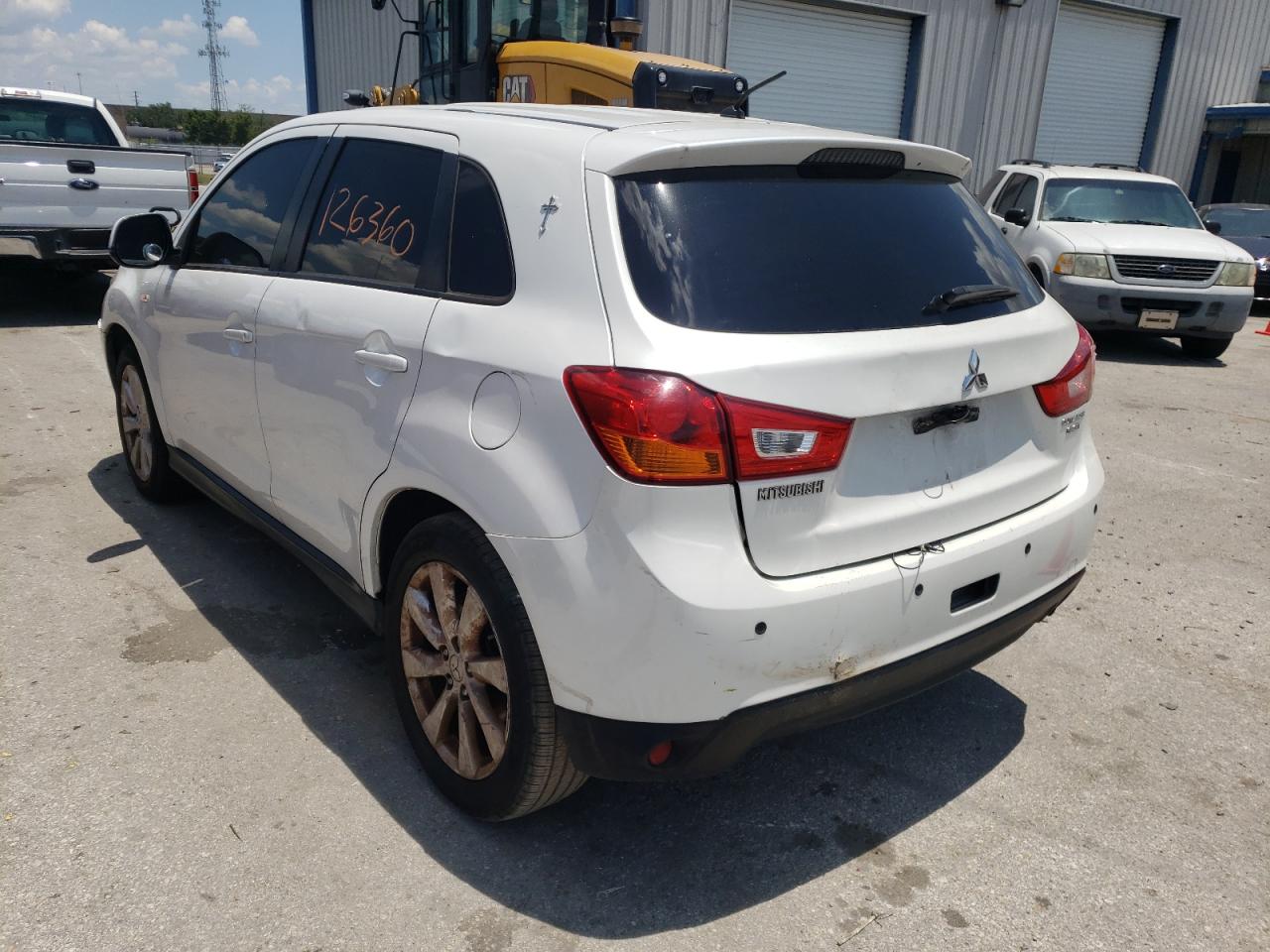 Photo 3 from auction – 2014 MITSUBISHI OUTLANDER with VIN 4A4AP3AU6EE008545