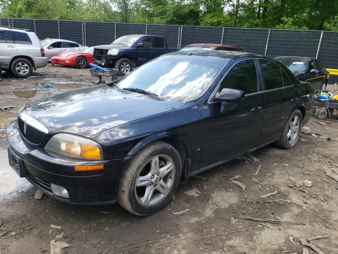 Photo 2 from auction – 2001 LINCOLN LS with VIN 1LNHM87A21Y606113