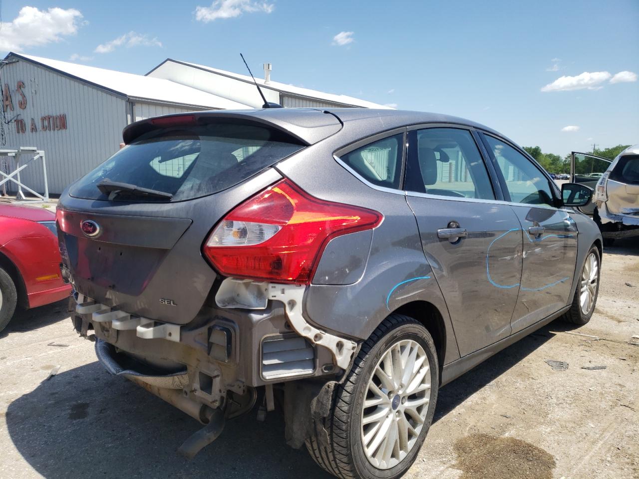 Photo 4 from auction – 2012 FORD FOCUS SEL with VIN 1FAHP3M27CL145413