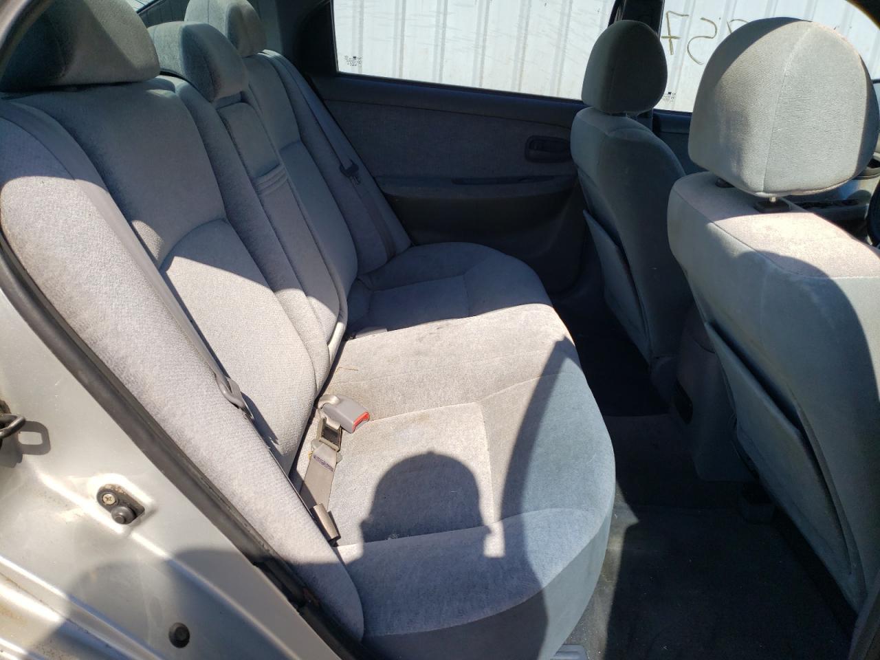 Photo 6 from auction – 2004 KIA OPTIMA LX with VIN KNAGD126045301724