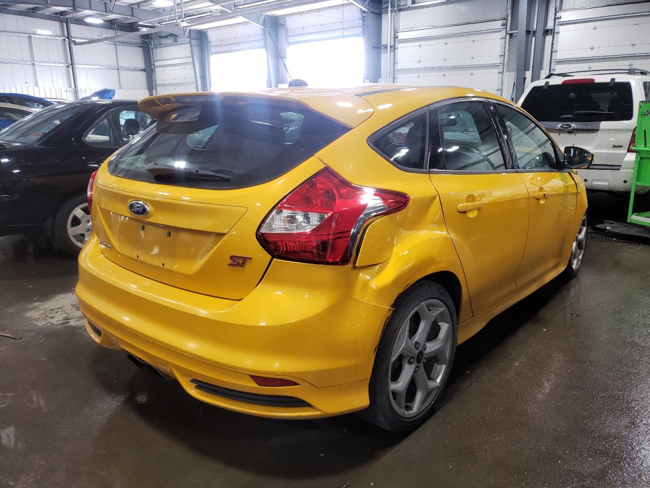 Photo 4 from auction – 2013 FORD FOCUS ST with VIN 1FADP3L93DL384178