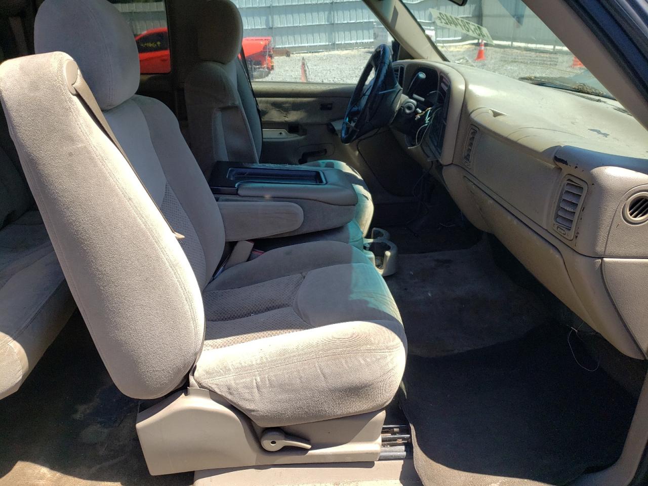Photo 5 from auction – 2002 CHEVROLET SILVERADO with VIN 2GCEC19V421190782