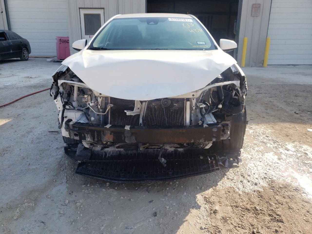 Photo 9 from auction – 2017 TOYOTA COROLLA L with VIN 5YFBURHEXHP613486