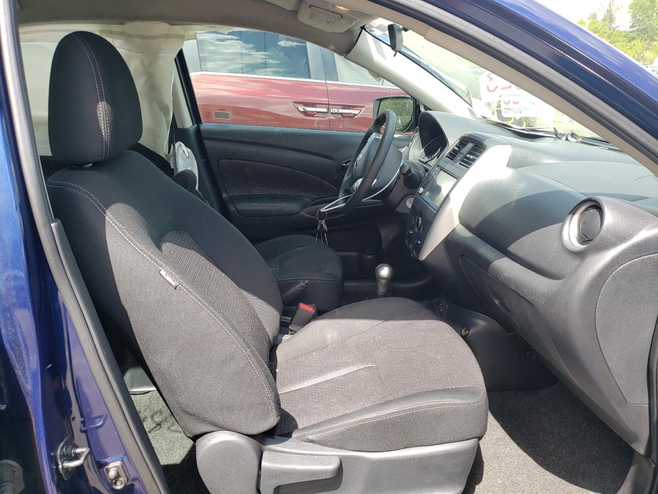Photo 5 from auction – 2019 NISSAN VERSA S with VIN 3N1CN7AP3KL867811