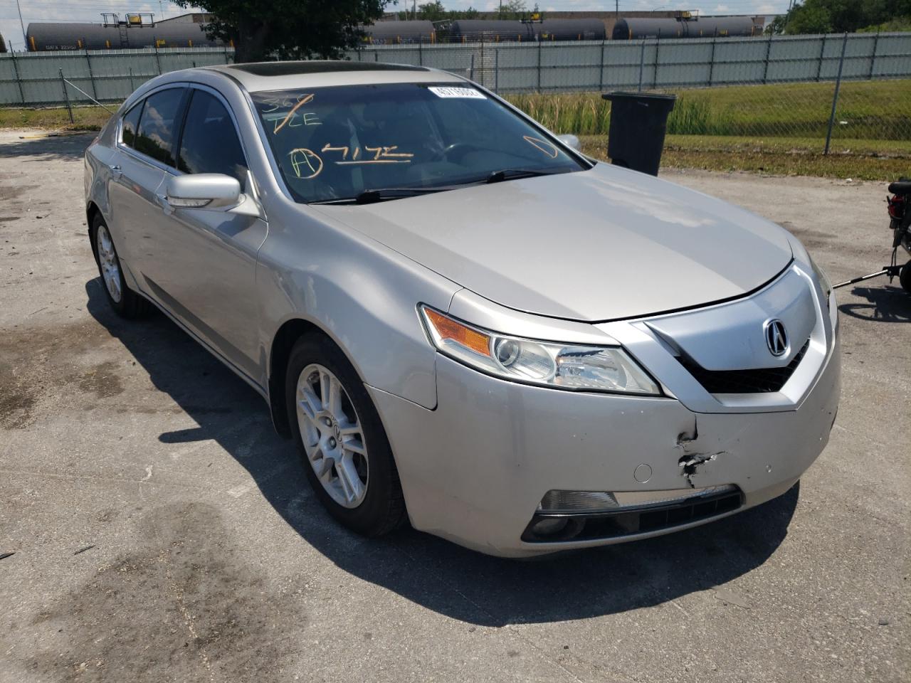 Photo 11 from auction – 2010 ACURA TL with VIN 19UUA8F56AA015163