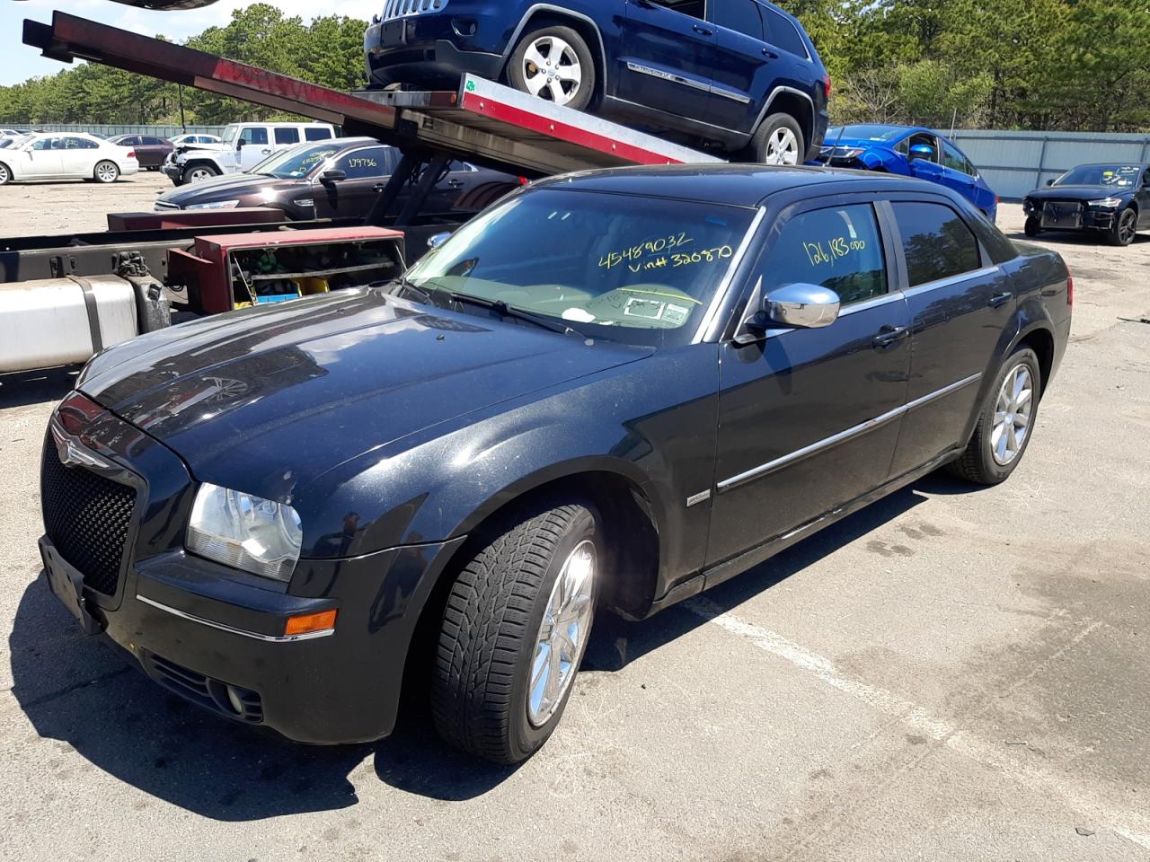 Фото 2 с аукциона – 2008 CHRYSLER 300 с VIN 2C3LA53G28H320870