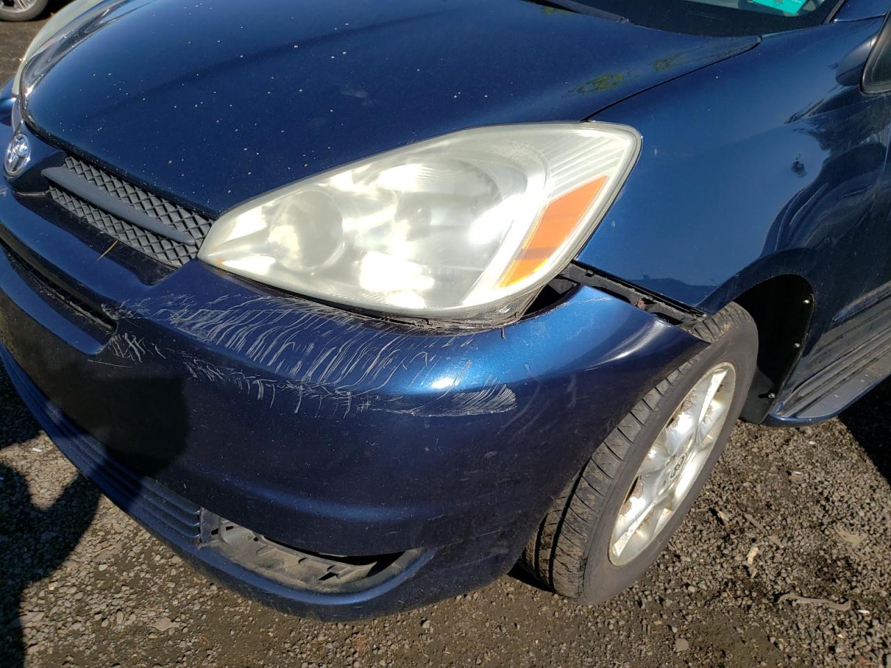 Photo 9 from auction – 2004 TOYOTA SIENNA LE with VIN 5TDBA23C34S003050