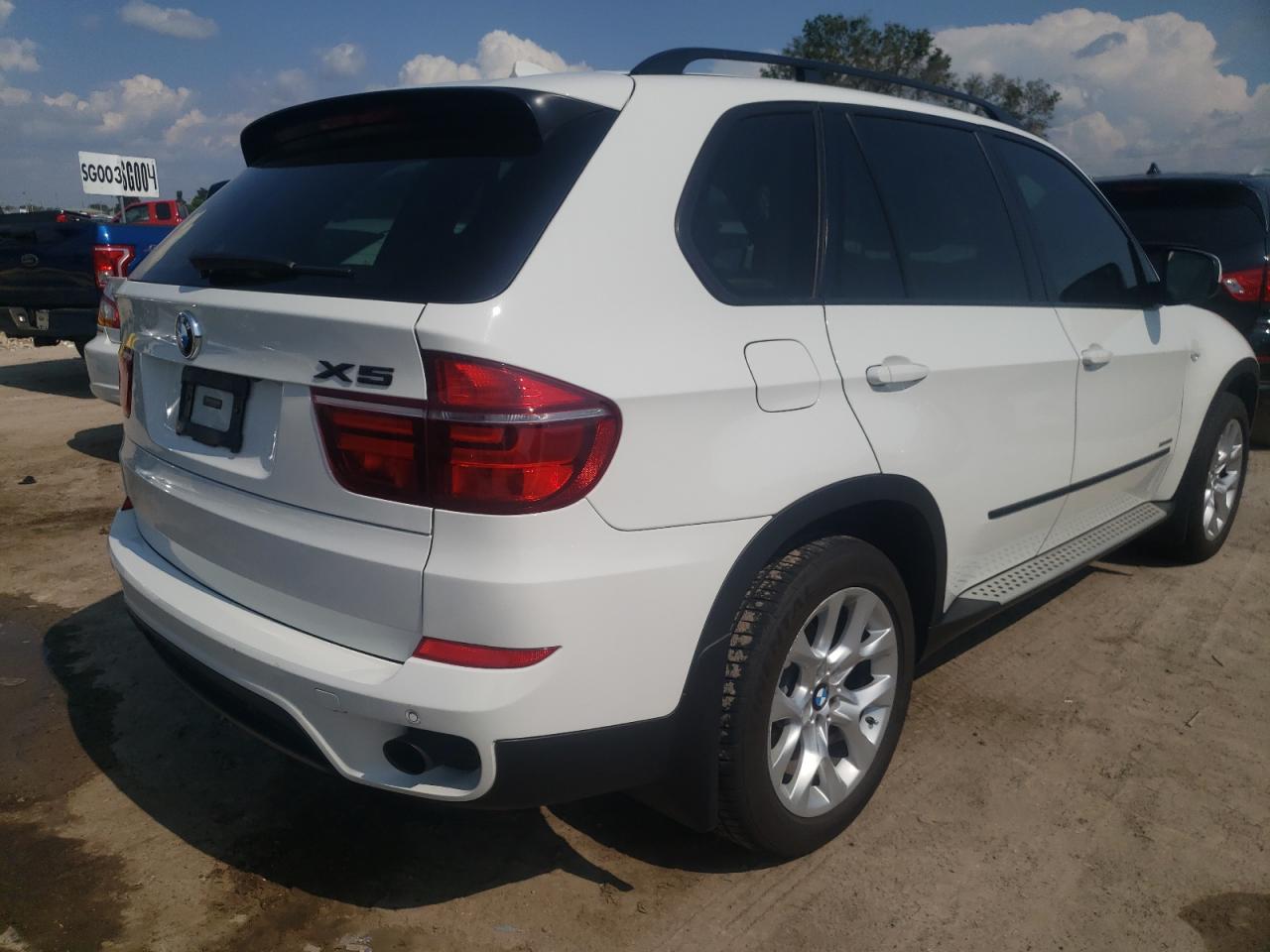 Photo 4 from auction – 2012 BMW X5 XDRIVE3 with VIN 5UXZV4C53CL758665