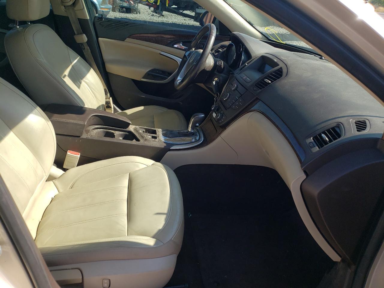 Photo 5 from auction – 2012 BUICK REGAL with VIN 2G4GR5EK6C9123898