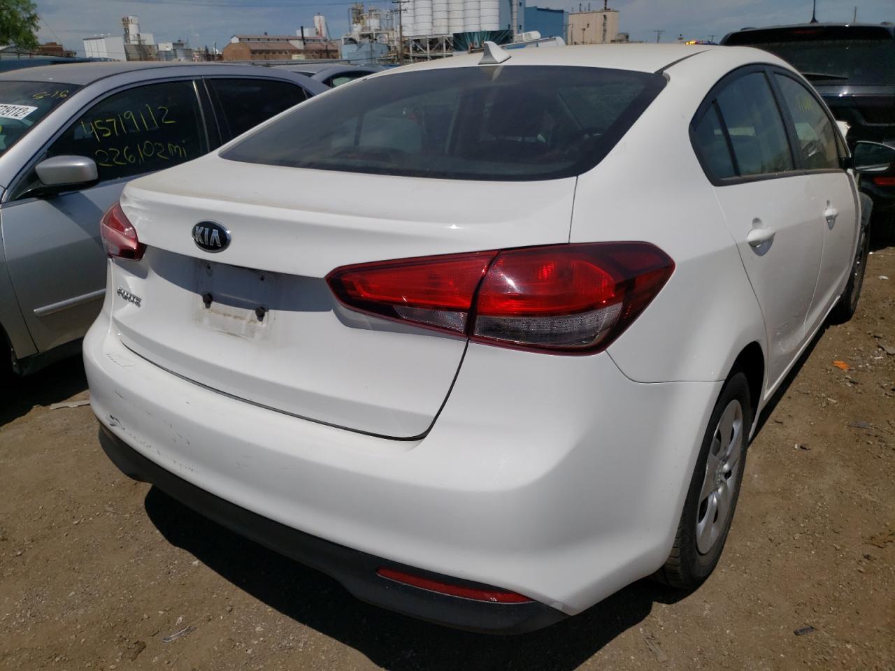 Photo 4 from auction – 2018 KIA FORTE LX with VIN 3KPFK4A72JE233197