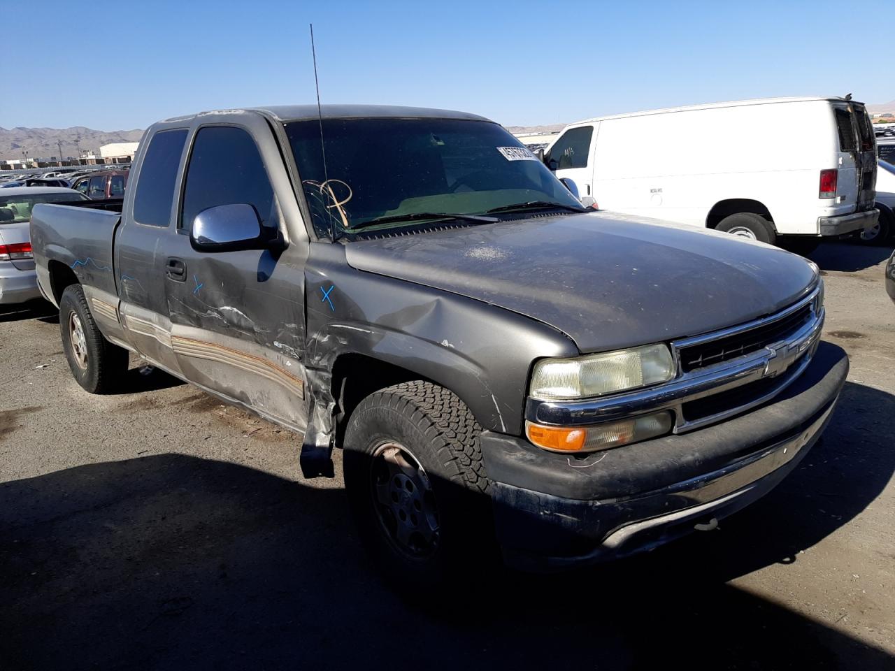 Photo 1 from auction – 1999 CHEVROLET SILVERADO with VIN 2GCEK19TXX1273240