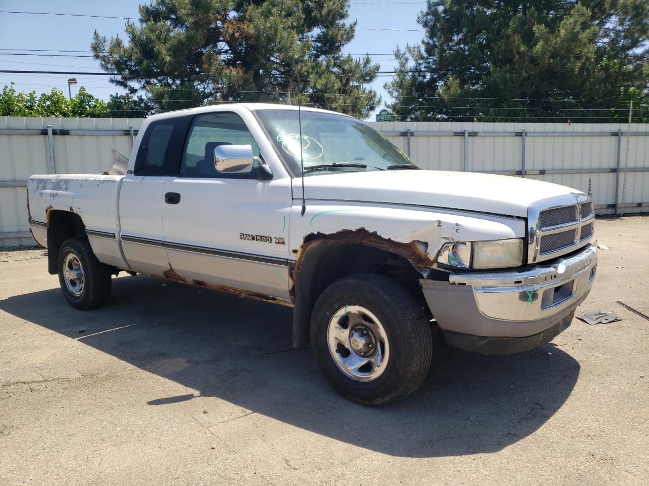 DODGE RAM 1500 1997 z numerem VIN 3B7HF13Y4VG772058 - Zdjęcie z aukcji