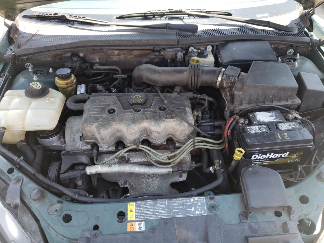 Photo 11 from auction – 2001 FORD FOCUS LX with VIN 1FAFP33PX1W198834