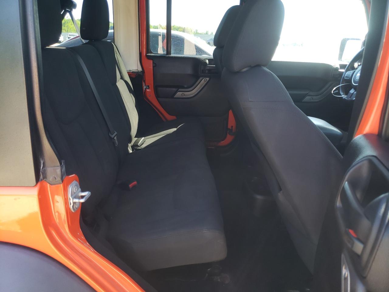 Photo 6 from auction – 2015 JEEP WRANGLER U with VIN 1C4BJWDG3FL590461
