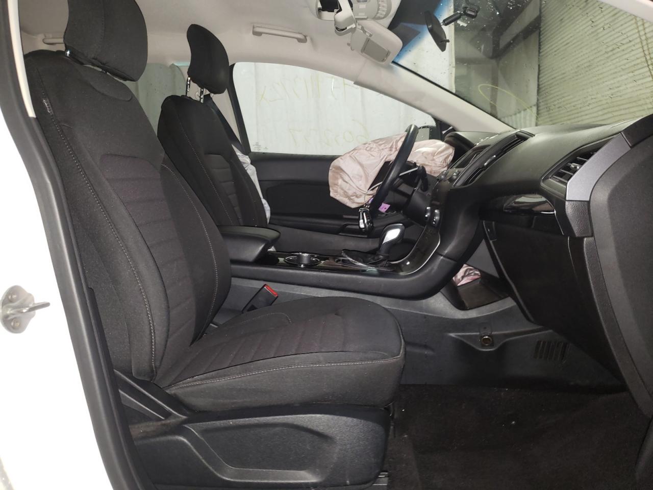 Photo 5 from auction – 2016 FORD EDGE SE with VIN 2FMPK4G94GBC40452