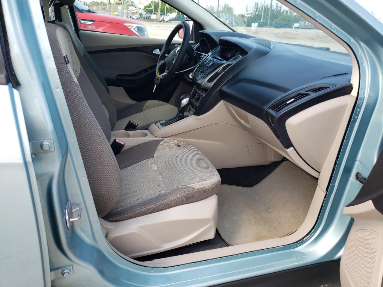 Photo 5 from auction – 2012 FORD FOCUS SE with VIN 1FAHP3K24CL172782