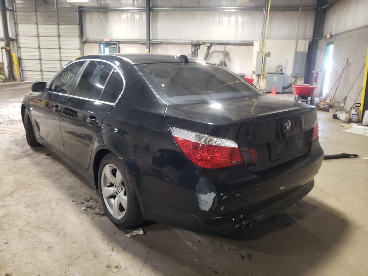 Photo 3 from auction – 2007 BMW 525 I with VIN WBANE53577CW60358