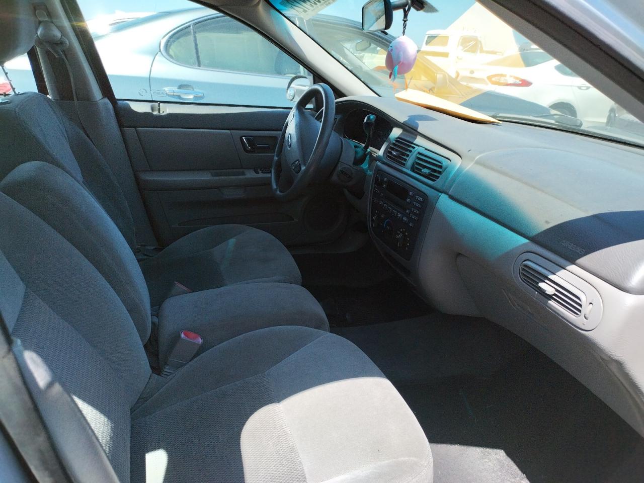 Foto 5 de la subasta – 2003 FORD TAURUS SES con VIN 1FAFP55253G168103