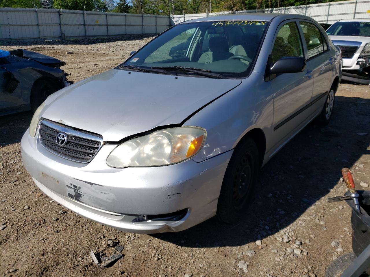 Photo 2 from auction – 2005 TOYOTA COROLLA CE with VIN 2T1BR32E15C426074