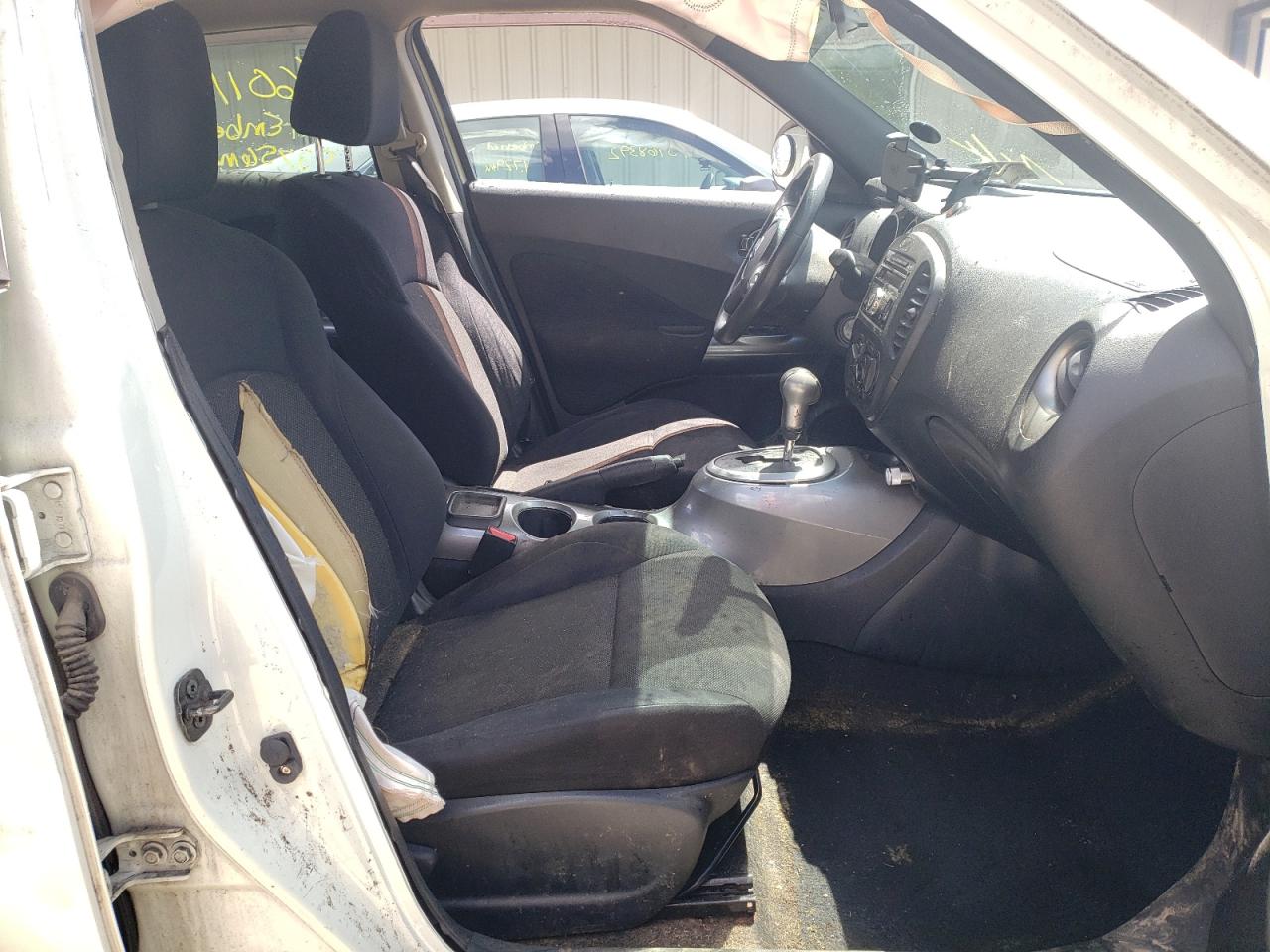 Photo 5 from auction – 2011 NISSAN JUKE S with VIN JN8AF5MR0BT001986