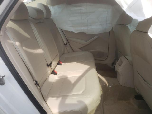 Photo 6 from auction – 2015 VOLKSWAGEN PASSAT S with VIN 1VWAS7A34FC107279