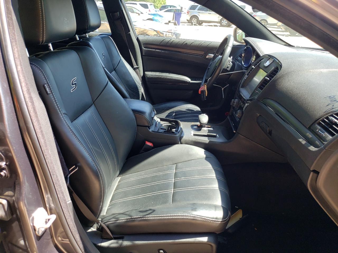 Photo 5 from auction – 2014 CHRYSLER 300 S with VIN 2C3CCABGXEH378922