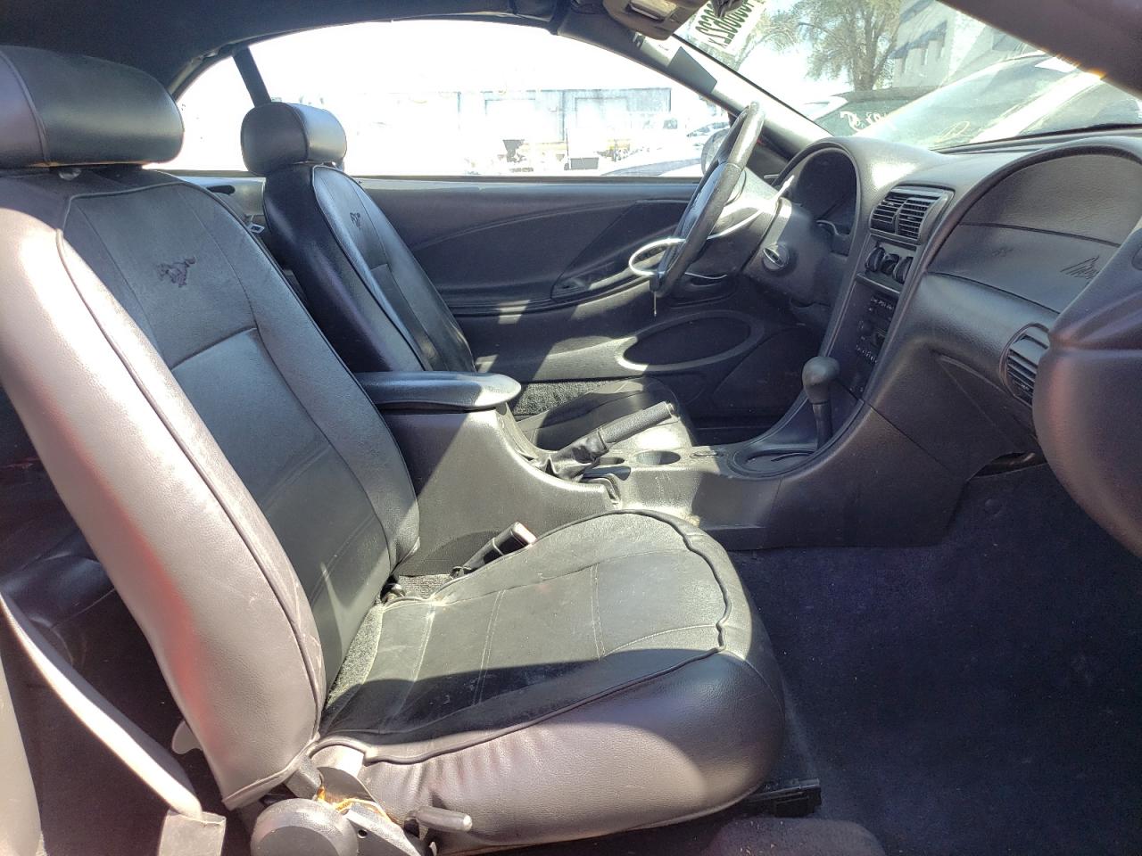 Photo 5 from auction – 2004 FORD MUSTANG with VIN 1FAFP44614F147352
